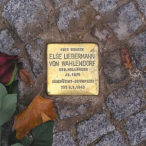 Stumbling stone for a persecuted Jewish woman in Berlin (Else Liebermann von Wahlendorf)